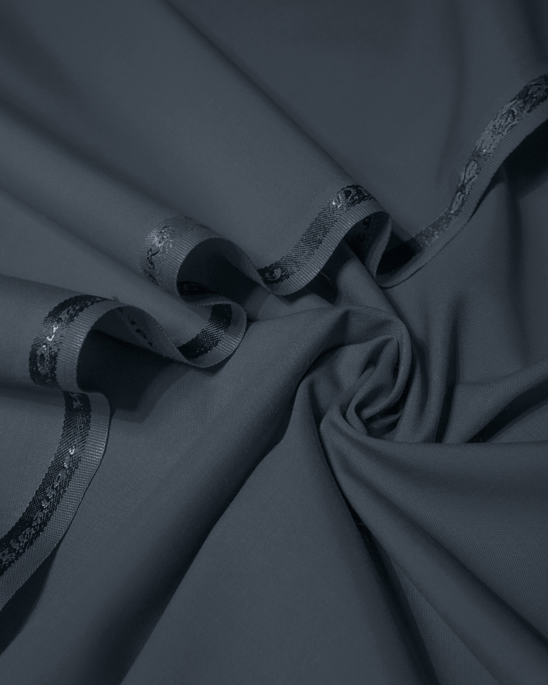 Title: Men's Suit Slate Gray Empire Suiting Wash & Wear Unstitched