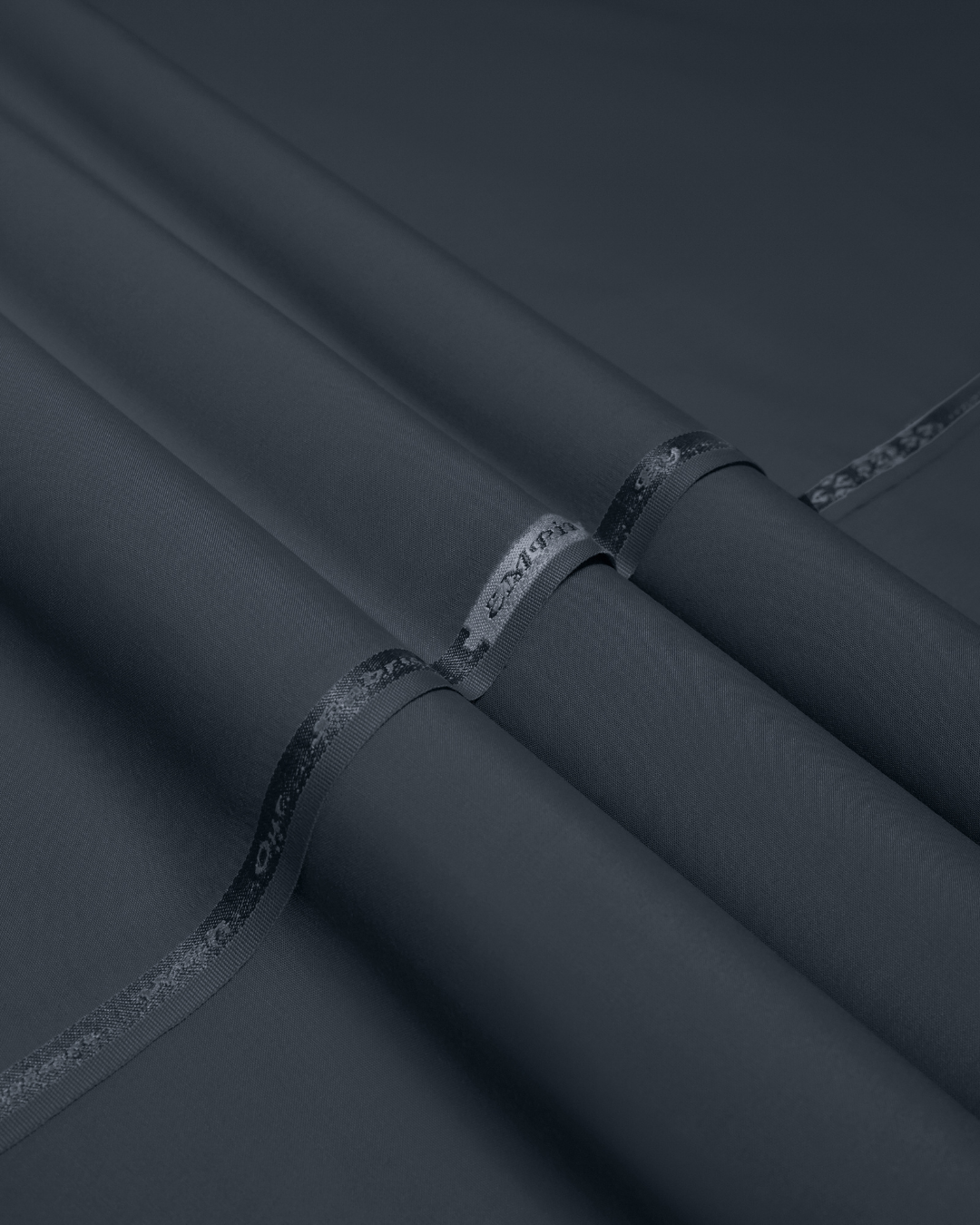 Title: Men's Suit Slate Gray Empire Suiting Wash & Wear Unstitched